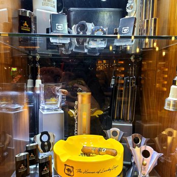 Lucky Cigar - Great display of accessories - Tobacco Shops Near Me - Tampa, Florida Lucky Cigar - Great display of accessories - Tobacco Shops Near Me - Tampa, Florida
