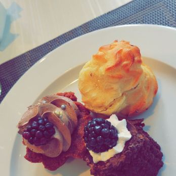 Hotel Lucerna - The buffet was delicious - Hotels Near Me - Tijuana, BCN
