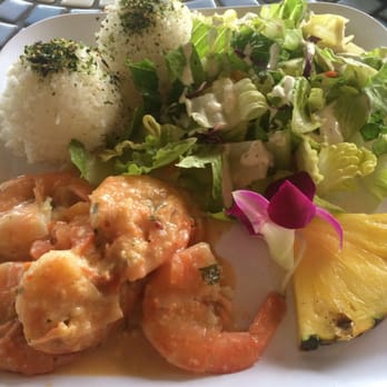 Barefoot Beach Cafe - Garlic shrimp AMAZING! - Breakfast & Brunch Near Me - Honolulu, Hawaii