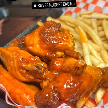 Bookies Brunch N Munch - chicken wings and fries - Food Trucks Near Me - Las Vegas, Nevada Bookies Brunch N Munch - chicken wings and fries - Food Trucks Near Me - Las Vegas, Nevada