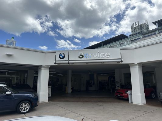BMW OF HONOLULU - Updated July 2025 - 181 Photos & 391 Reviews - 777 ...
