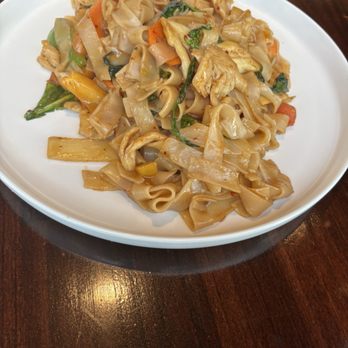 Trie Chada - Pad curry - Thai Near Me - Livonia, Michigan Trie Chada - Pad curry - Thai Near Me - Livonia, Michigan