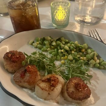 Grand Banks - Scallops - Bars Near Me - New York, New York