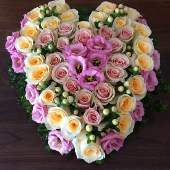 Fleurelity - Michaela offered me this love heart made of roses. Perfect! - Florists Near Me - Oakton, Virginia Fleurelity - Michaela offered me this love heart made of roses. Perfect! - Florists Near Me - Oakton, Virginia