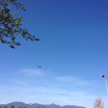 Redding Dog Park - Planes fly over often - Dog Parks Near Me - Redding, California