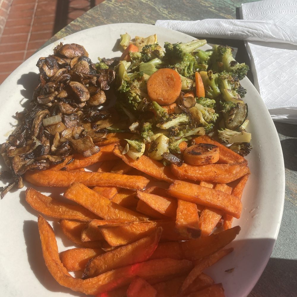 Sweet potato fries, vegetable medley, & grilled mushrooms & onions Sweet potato fries, vegetable medley, & grilled mushrooms & onions