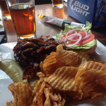 The Clevelander - Dutch Oven - Sports Bars Near Me - Cleveland, Ohio