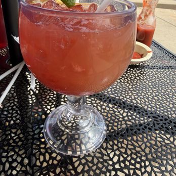 La Crazy Margarita - Guava and mango margarita on the rocks - Tex-Mex Near Me - Saint Louis, Missouri La Crazy Margarita - Guava and mango margarita on the rocks - Tex-Mex Near Me - Saint Louis, Missouri