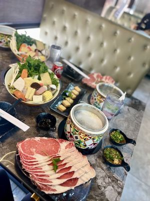 J’s Mini Hot Pot by null