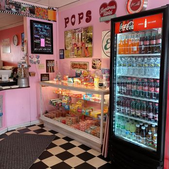 Pop's Malt Shoppe - Sandwiches Near Me - Kutztown, Pennsylvania Pop's Malt Shoppe - Sandwiches Near Me - Kutztown, Pennsylvania