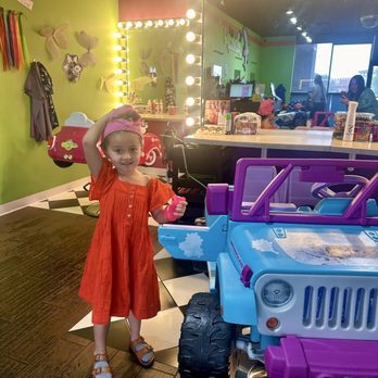 Sharkey's Cuts for Kids - Hair Salons Near Me - Gilbert, Arizona Sharkey's Cuts for Kids - Hair Salons Near Me - Gilbert, Arizona