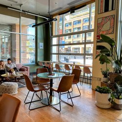 Hello Darling - Interior seating