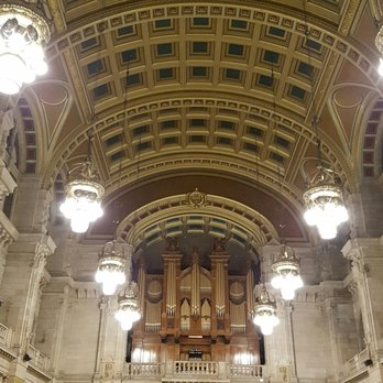 Kelvingrove Art Gallery & Museum - Museum hall - Museums Near Me - Glasgow, GLG