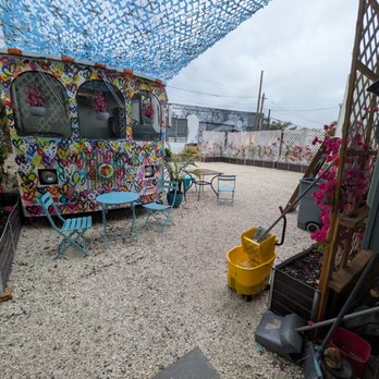Crispy Avenue - Cafes Near Me - St. Petersburg, Florida