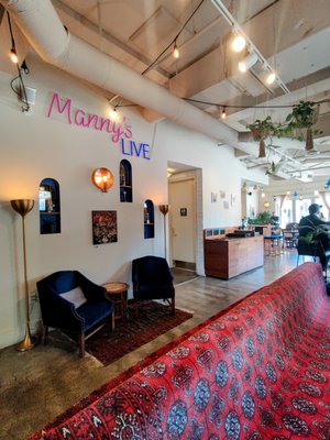 Manny’s by null