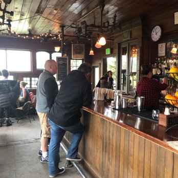 Edgefield Distillery - Distillery tasting room - Distilleries Near Me - Troutdale, Oregon