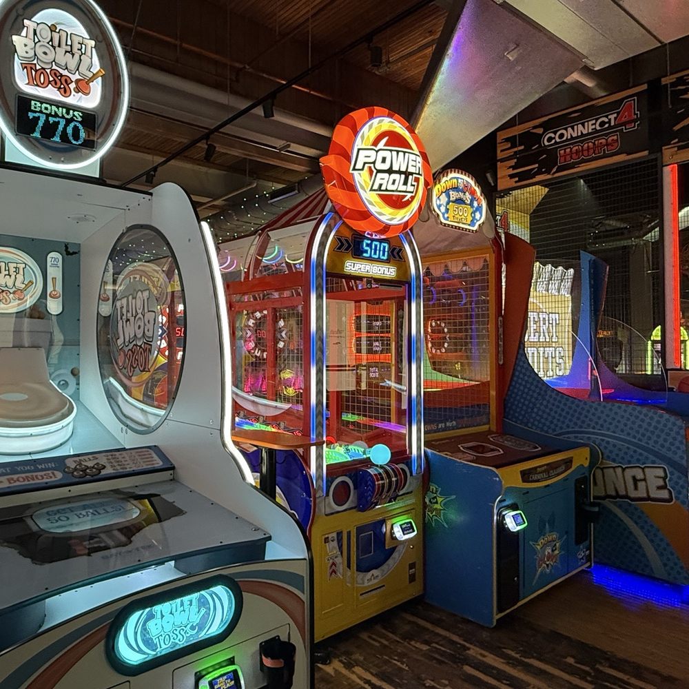 Elston Electric - Arcades Near Me - Chicago, Illinois