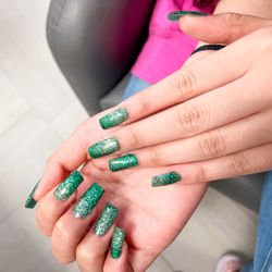 N T Nails Meas