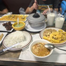 Venus Bar & Restaurant - Yuca fries, plantains, guacamole, white rice, Pescado a lo Macho, Arroz Chaufa, (bowl) Sopa de Mariscos, Jugo de Guanabana (Soursop juice).