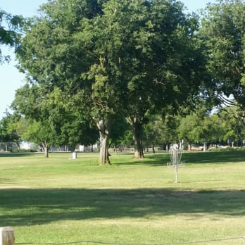 Elk Grove Park Disc Golf - Disc Golf Near Me - Elk Grove, California