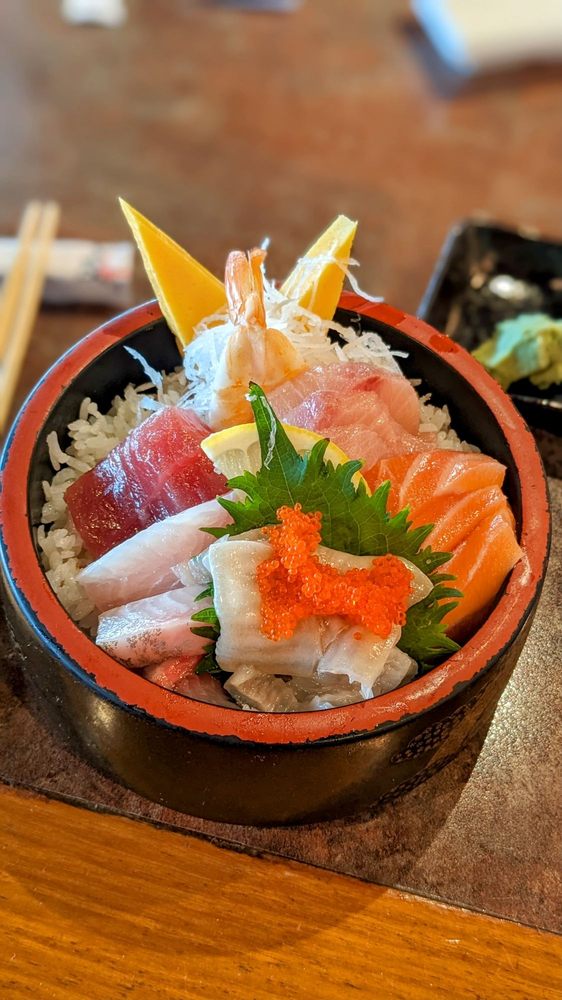 Tomodachi Sushi Bistro