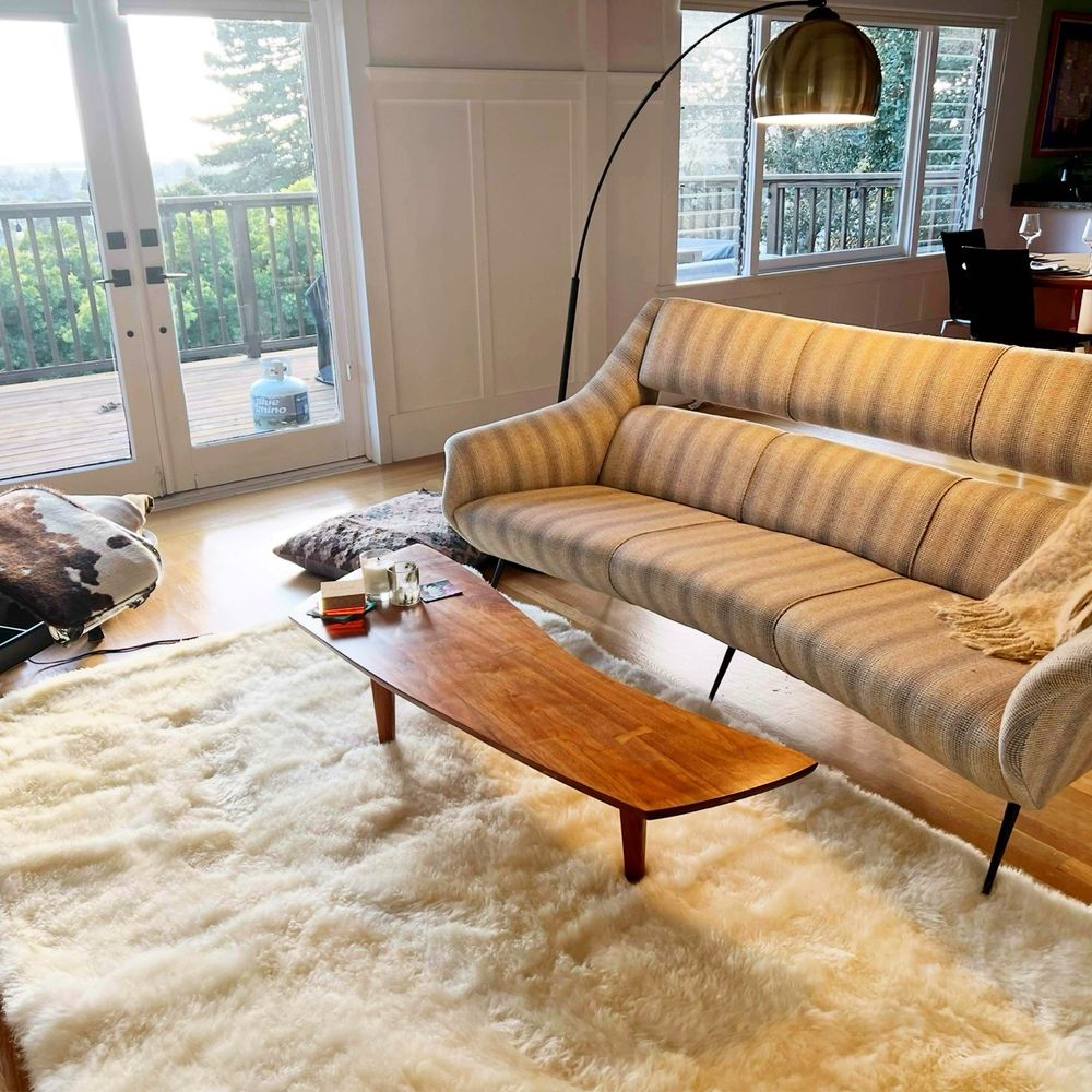 Large Sheepskin rug Large Sheepskin rug