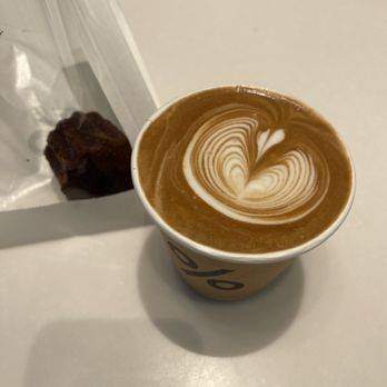 Arabica - Latte - Coffee & Tea Near Me - North York, Ontario