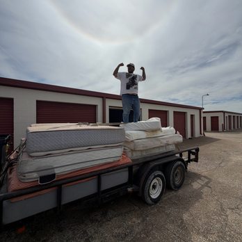Average Joes Junk Removal - Mattress disposal - Junk Removal & Hauling Near Me - Sherman, Texas Average Joes Junk Removal - Mattress disposal - Junk Removal & Hauling Near Me - Sherman, Texas