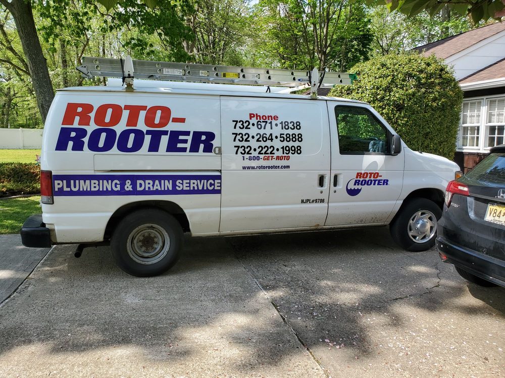 Slide of Roto-Rooter Plumbing & Water Cleanup