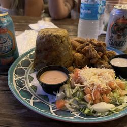 Los Remos Restaurant & Beach Club