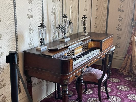 President James K. Polk Home and Museum by null