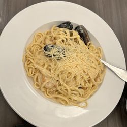L.A. Bistro Canton