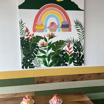 Wailua Shave Ice - Fun interior - Shaved Ice Near Me - Kapaa, Hawaii