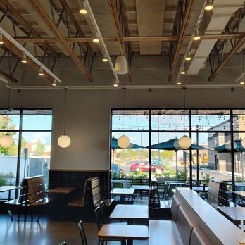 Shake Shack Naperville - Ice Cream & Frozen Yogurt Near Me - Naperville, Illinois Shake Shack Naperville - Ice Cream & Frozen Yogurt Near Me - Naperville, Illinois