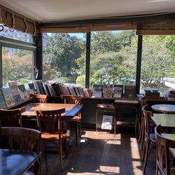 Cottage Café - Inside