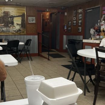 Posey's Steam Room & Oyster Bar - Inside. Leftovers for dinner! - Seafood Near Me - Panacea, Florida Posey's Steam Room & Oyster Bar - Inside. Leftovers for dinner! - Seafood Near Me - Panacea, Florida