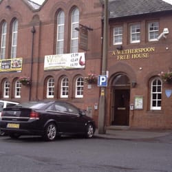 JD Wetherspoon - Ten cask ales