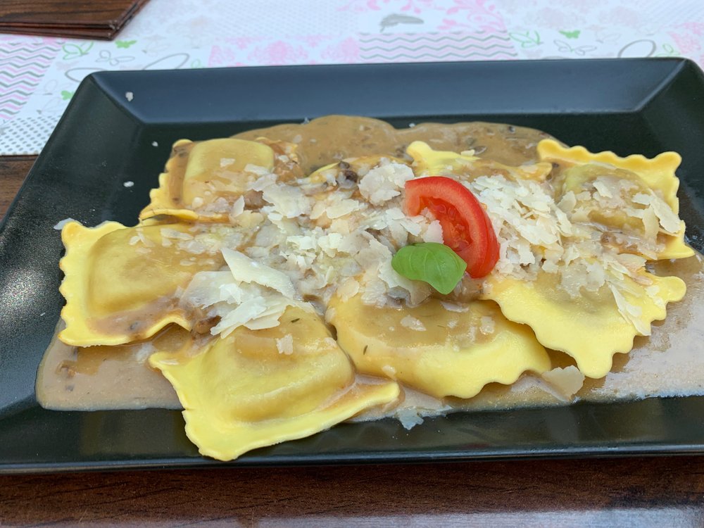 Ristorante-Pizzeria Adler