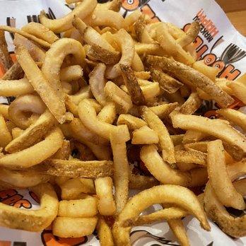 Hooters - Curly Fries - Chicken Wings Near Me - Somerset, New Jersey