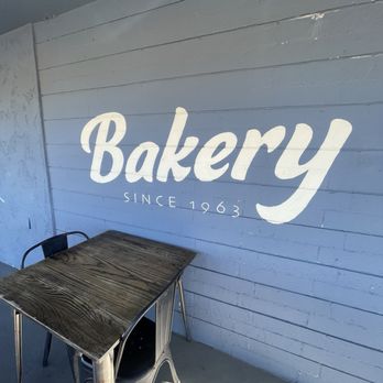 Dudley's Bakery - Delis Near Me - Santa Ysabel, California