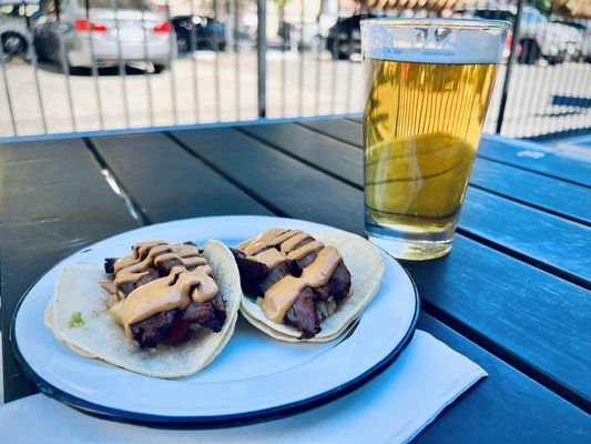 MoJo's Local Tap & Kitchen by null