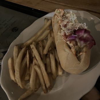 Smuggler's Cove - Lobster roll - New American Near Me - Tannersville, Pennsylvania Smuggler's Cove - Lobster roll - New American Near Me - Tannersville, Pennsylvania