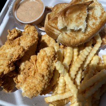 Raising Cane's Chicken Fingers - Fast Food Near Me - Kapolei, Hawaii Raising Cane's Chicken Fingers - Fast Food Near Me - Kapolei, Hawaii