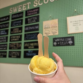 Sweet Scoops Homemade Ice Cream - Ice Cream & Frozen Yogurt Near Me - Fullerton, California Sweet Scoops Homemade Ice Cream - Ice Cream & Frozen Yogurt Near Me - Fullerton, California