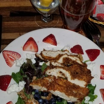 Tavern 292 - 292 Salad w Fried chicken! AMA-ZIIING - American Near Me - Fairfield, New Jersey Tavern 292 - 292 Salad w Fried chicken! AMA-ZIIING - American Near Me - Fairfield, New Jersey