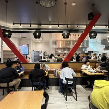 Marugame Udon - Valley Fair - Dining area - Noodles Near Me - Santa Clara, California