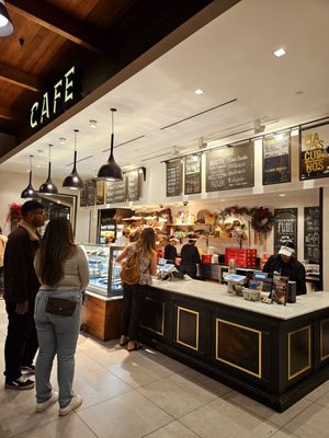 Porto's Bakery and Cafe by null