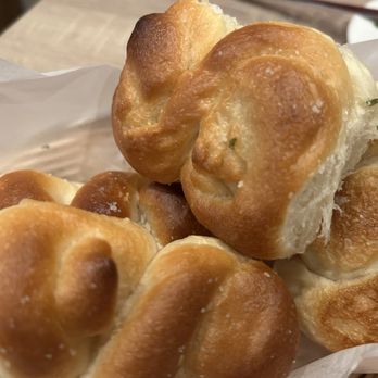 Bella Sera Italian Restaurant - Rolls - Italian Near Me - Universal City, Texas