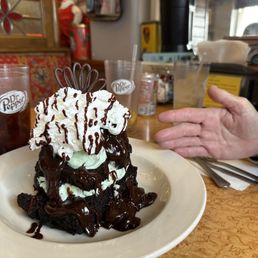 Mud pie with mint chocolate ice cream