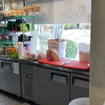 HI Burger - Freshly prepared meat - Burgers Near Me - Urban Honolulu, Hawaii HI Burger - Freshly prepared meat - Burgers Near Me - Urban Honolulu, Hawaii